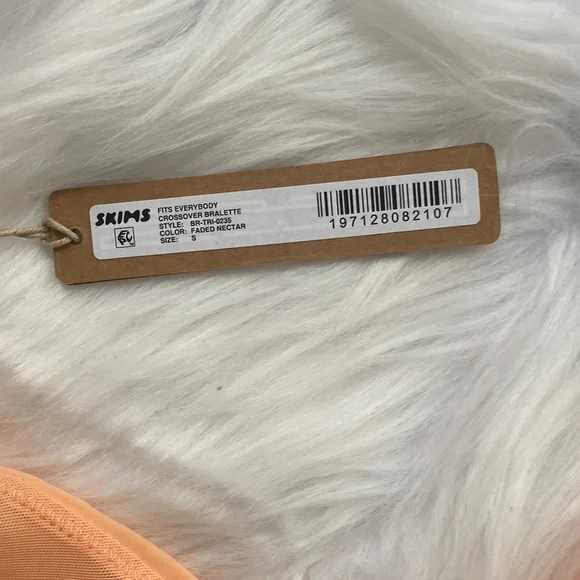 SKIMS fits everybody crossover bralette size small - Picture 4 of 5